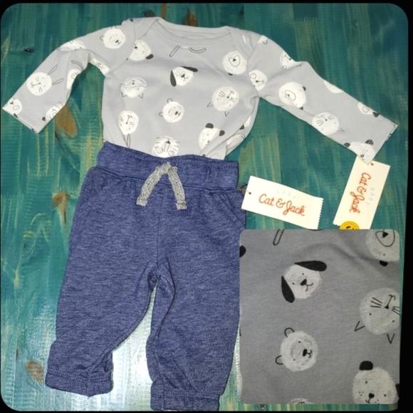 Long Sleeve Onesie with Animals Matching Pants NEW Newborn - Picture 1 of 9